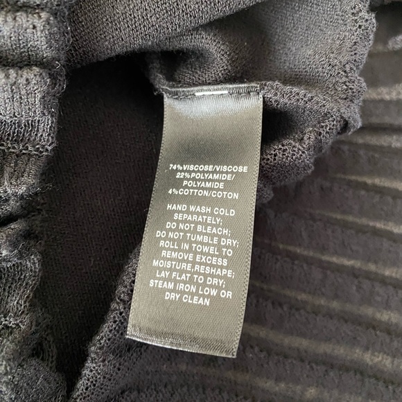 Lafayette 148 Short Sleeve Ruffle Hem Blouse - Picture 5 of 9